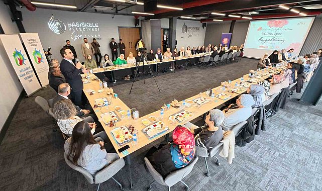 Başkan Özlü: "Güçlü kadın, güçlü Türkiye demektir"