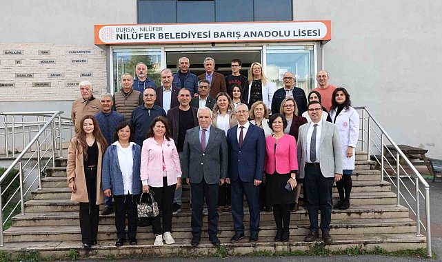 Başkan Şadi Özdemir: "Geleceği kuran öğretmenlerdir"