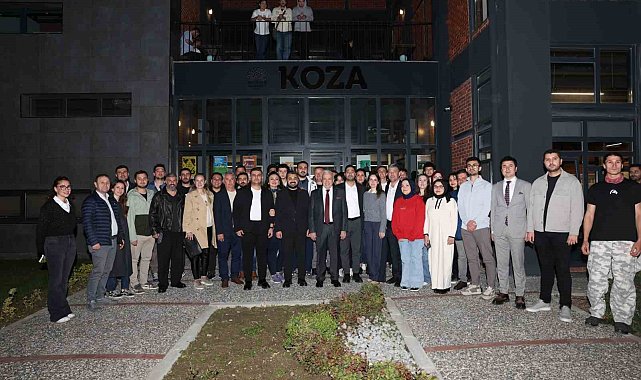 Başkan Şadi Özdemir'den üniversitelilere vize morali