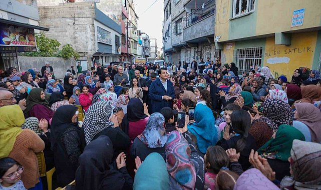 Başkan Yılmaz'ın mahalle ziyareti mitinge dönüştü