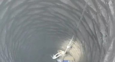 Batman itfaiyesi 20 metrelik kuyuya düşen horozu kurtardı