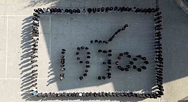 Bayburt Lisesi öğrencileri '1938' koreografisiyle Atatürk'ü andı