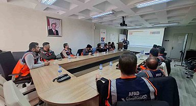 Bayburt'ta MEB AKUB ekiplerine destek AFAD gönüllüsü eğitimi başladı