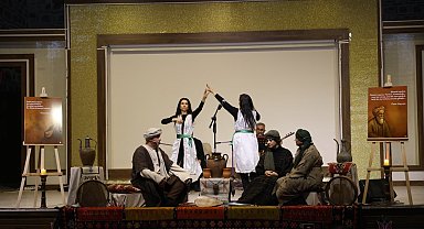 Bedesten'de 'Aşk ile Akıl' buluştu