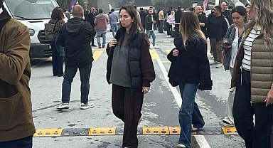 beIN Sports'un Ayazağa'daki televizyon binasını silahlı bir kişi girdi. Müzakereci polislerin şahsı ikna çabalarının sürdüğü öğrenildi.