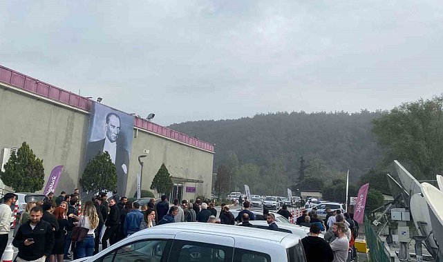 beIN Sports'un televizyon binasına gelen şüpheli paniğe neden oldu: Üzerindeki silah oyuncak çıktı