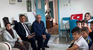 Beylikova Gençlik Merkezi'nden emekli öğretmene anlamlı ziyaret