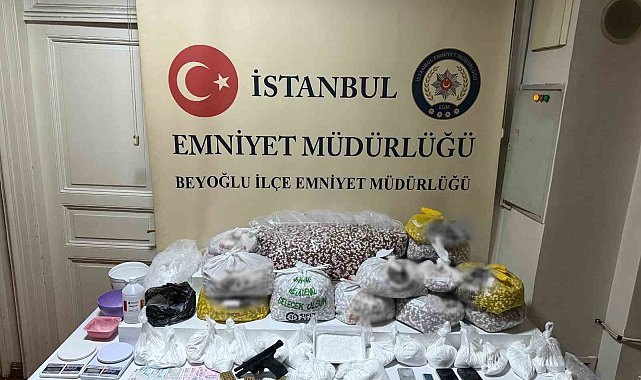 Beyoğlu ve Kağıthane'de uyuşturucu operasyonu: Hap satan 2 kadın gözaltında
