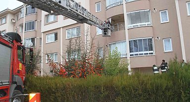 Beyşehir'de binada yangın paniği