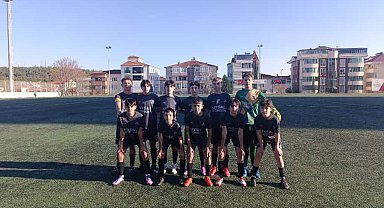 Bilecik U14 Gençler Ligi'nin BFA zorlu rakibini yendi