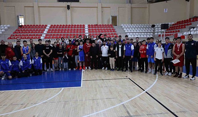 Bilecik'te Atatürk Kupası Boks Müsabakaları tamamlandı