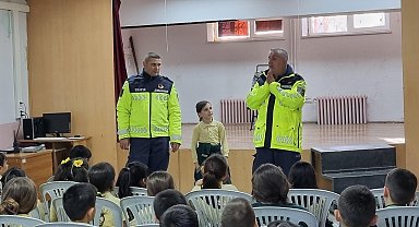 Bilecik'te öğrencilere trafik ve emniyet kemeri eğitimi verildi