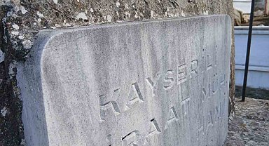 Bilecik'te tarihi keşif: Ünlü şairin babasının mezarı ortaya çıktı