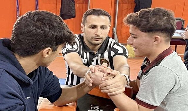 Bilek Güreşi İl Birinciliği Yarışması nefes kesti