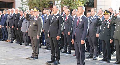 Bingöl'de 10 Kasım'da Atatürk saygıyla anıldı