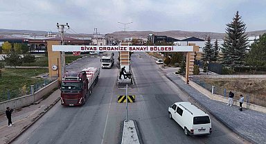 Bir yanda sanayi üretimi yapılıyor, bir yanda doğa korunuyor