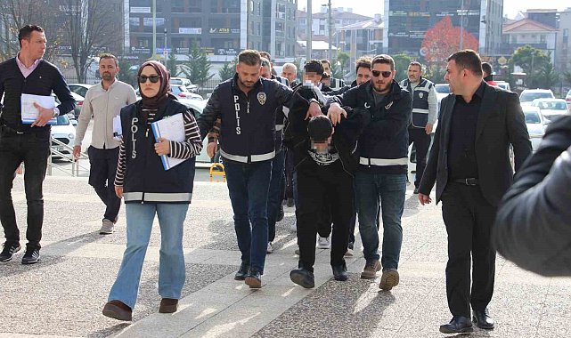 Bolu'da dolandırıcılık operasyonu: 5 şüpheli adliyede
