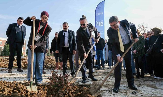 BŞEÜ'de kampüse yeni fidanlar dikildi