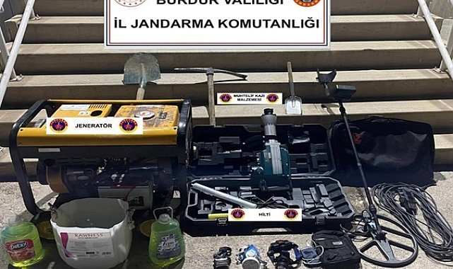 Burdur'da kaçakçılık operasyonunda 7 gözaltı