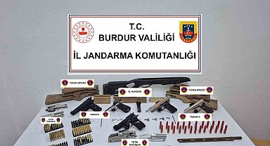 Burdur'da silah ve tarihi eser kaçakçılığı operasyonu