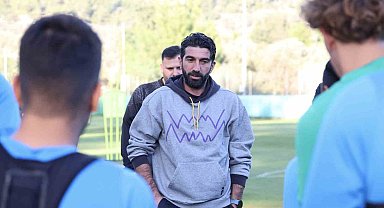 Burhan Eşer: "Yeni bir serinin başlangıcı için İstanbulspor maçını kazanmak istiyoruz"