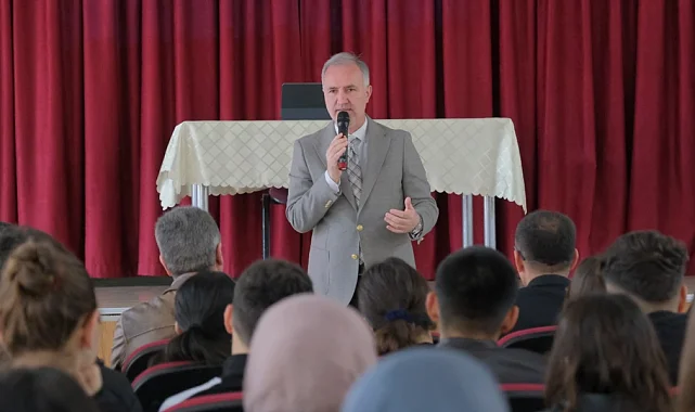 Bursa İnegöl'de Başkan Taban gençlere ufuk açıyor