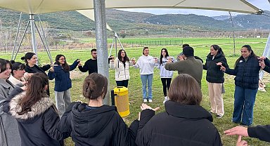 Bursa Nilüfer'de gençler iklim krizini doğada ele aldı