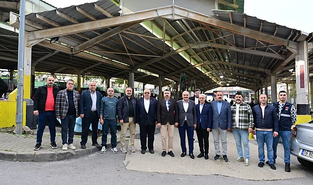 Bursa Yıldırım'da Başkan Yılmaz pazar esnafıyla buluştu