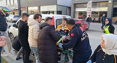 Bursa'da hafif ticari araç cipe çarptı: 1 yaralı