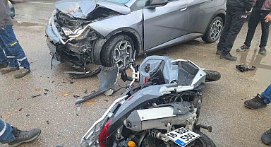 Bursa'da motosiklet kazası : 2 yaralı