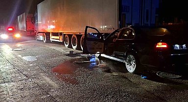 Bursa'da otomobil park halindeki tıra arkadan çarptı: 1 ağır yaralı