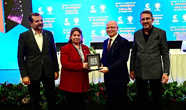 Bursa'da son 1 hafta 5 bin 284 kişi AK Parti kadrolarına katıldı