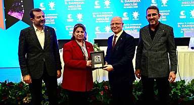 Bursa'da son 1 hafta 5 bin 284 kişi AK Parti kadrolarına katıldı