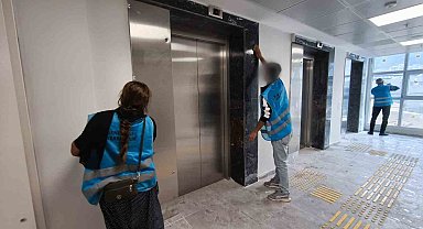 Bursa'da yükümlüler KYK yurtlarını temizledi