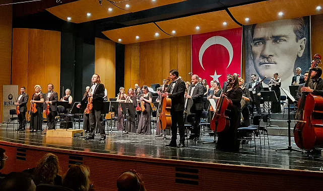 Bursa'da Atatürk'e senfonik anma