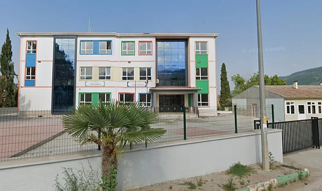 Bursa'da tavuk şnitzel ve makarna kabusu: 23 öğrenci hastanelik! Numuneler inceleniyor