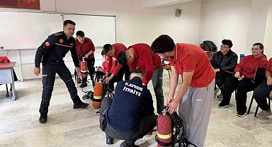 Büyükşehir itfaiyesinden stajyer lise öğrencilerine eğitim desteği