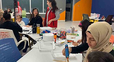 Büyükşehirden ara tatilde bilim şöleni: Çocuklar bilimle buluştu