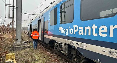 Çekya'da iki yolcu treni çarpıştı: 3'ü ağır 57 yaralı