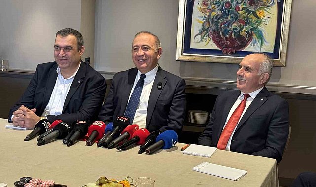 CHP İstanbul İl Başkanı Gürsel Tekin: "Çift başlılık diye bir şey yok, mühür kimdeyse Süleyman odur"