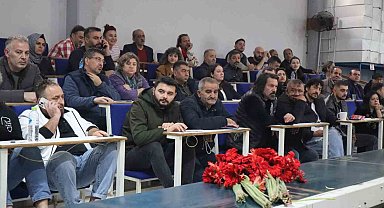 Çiçek mezatlarında Öğretmenler Günü hareketliliği