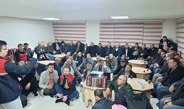 Çiftçi bilgilendirme toplantıları sürüyor