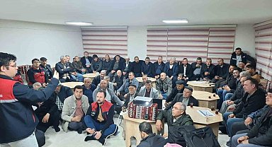 Çiftçi bilgilendirme toplantıları sürüyor