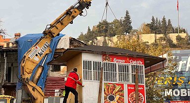 Çiğköfteye deterjan kabıyla sos döken esnafa 250 bin TL ceza: İş yeri kapatılıp kaldırıldı