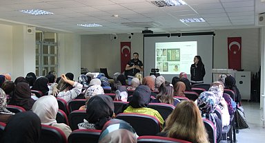 Cizre'de "En İyi Narkotik Polisi Anne" semineri