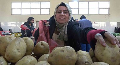 Çocuk gelişimci pazarcı: Amasya pazarının tek kadın esnafı