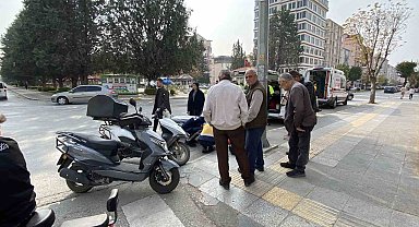 Çorum'da otomobil ile motosiklet çarpıştı: 1 yaralı