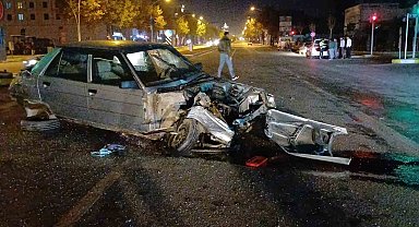 Çorum'da otomobil ile tır çarpıştı: 1 yaralı