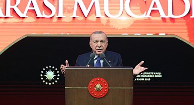 Cumhurbaşkanı Erdoğan: Kadına yönelik şiddet, ailenin geleceğine vurulmuş bir darbedir