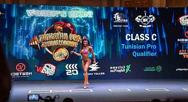 Denizlili sporcu, vücut geliştirmede IFBB Pro Card sahibi oldu